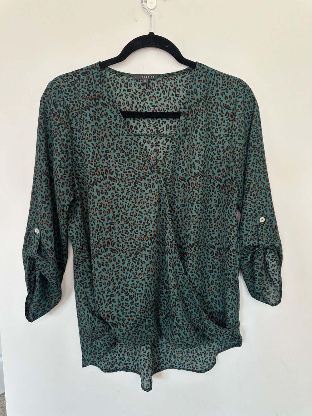 West Kei Green Leopard Print V-Neck Roll-Tab Sleeve Blouse